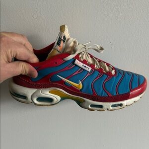 Nike Air Max Plus SE ‘Running club’ TN Red and Teal Sneakers US12 NO BOX